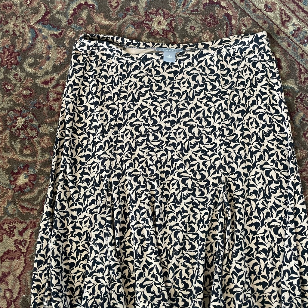 Ann Taylor Black And Cream Floral Skater Skirt